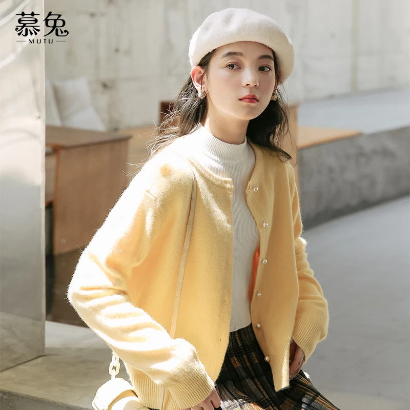 慕兔日系软糯毛衣开衫女2023年春季纯色长袖圆领针织外套上衣