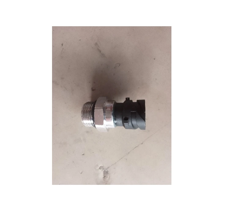 重汽豪沃轻卡悍将统帅气压传感器原厂汽车 LZ970471000015