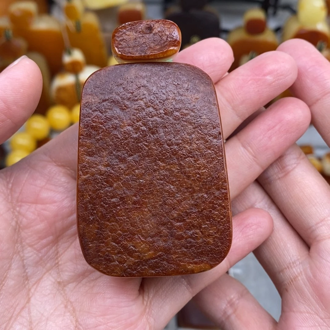 琥珀未镶嵌珠宝奇石