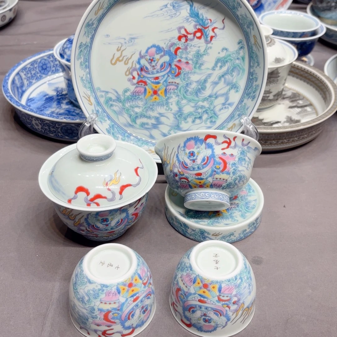 杯子流**鱼景德镇陶瓷艺术