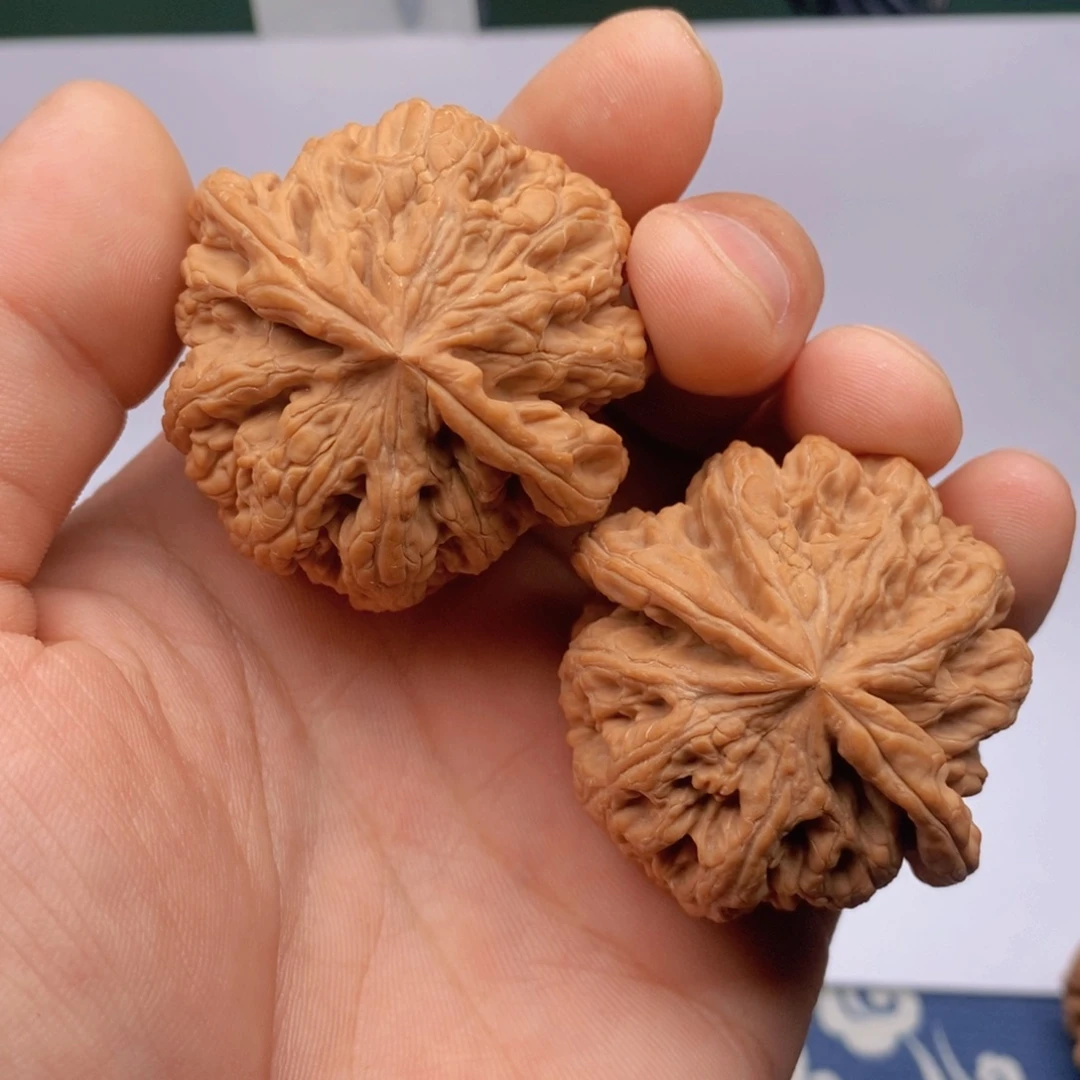 用***7文玩核桃吊坠46尺粗筋