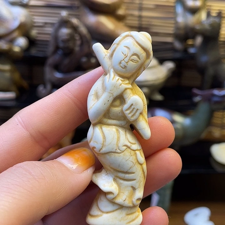 和田玉（糖玉）未镶嵌挂件