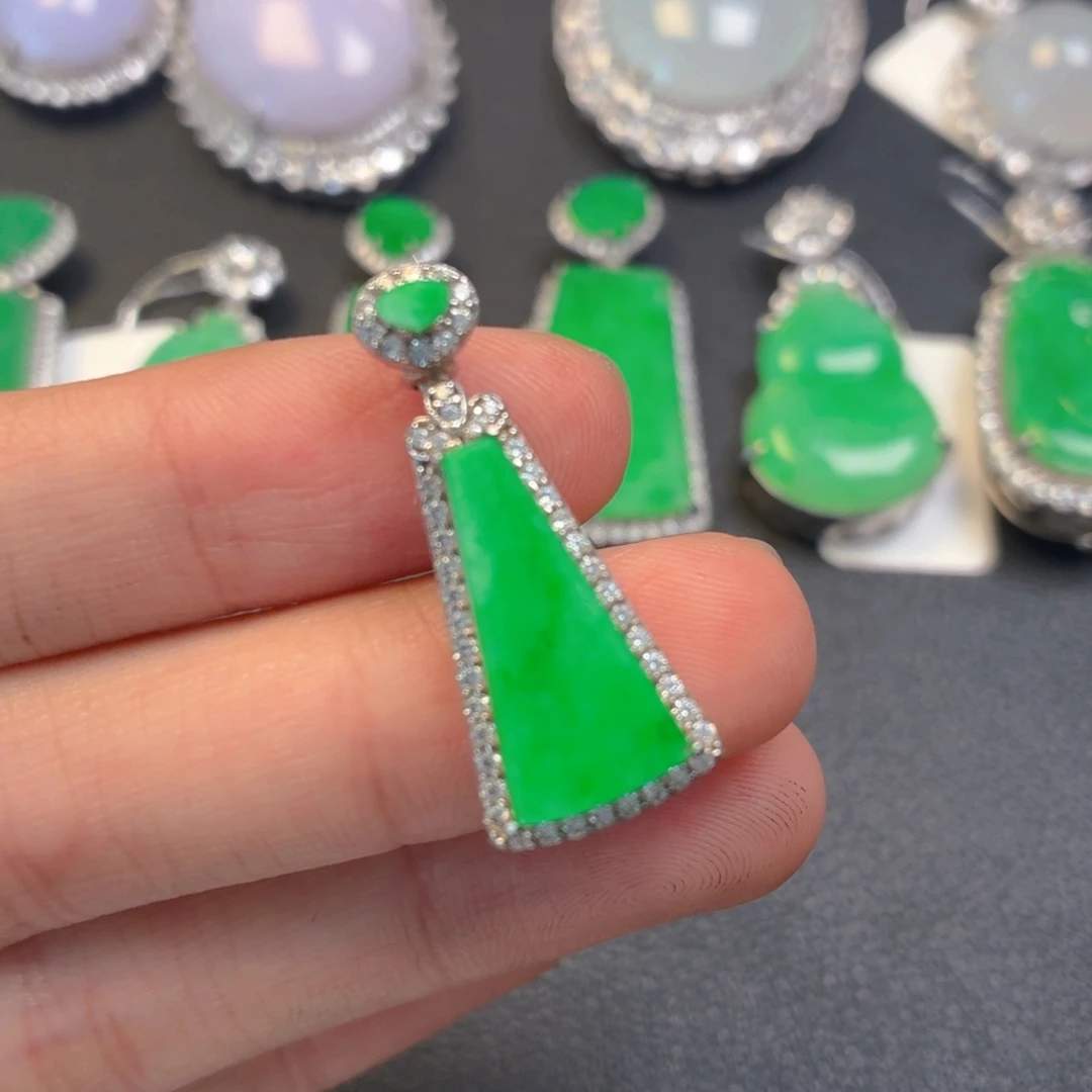 翡翠银S925镶嵌颈饰