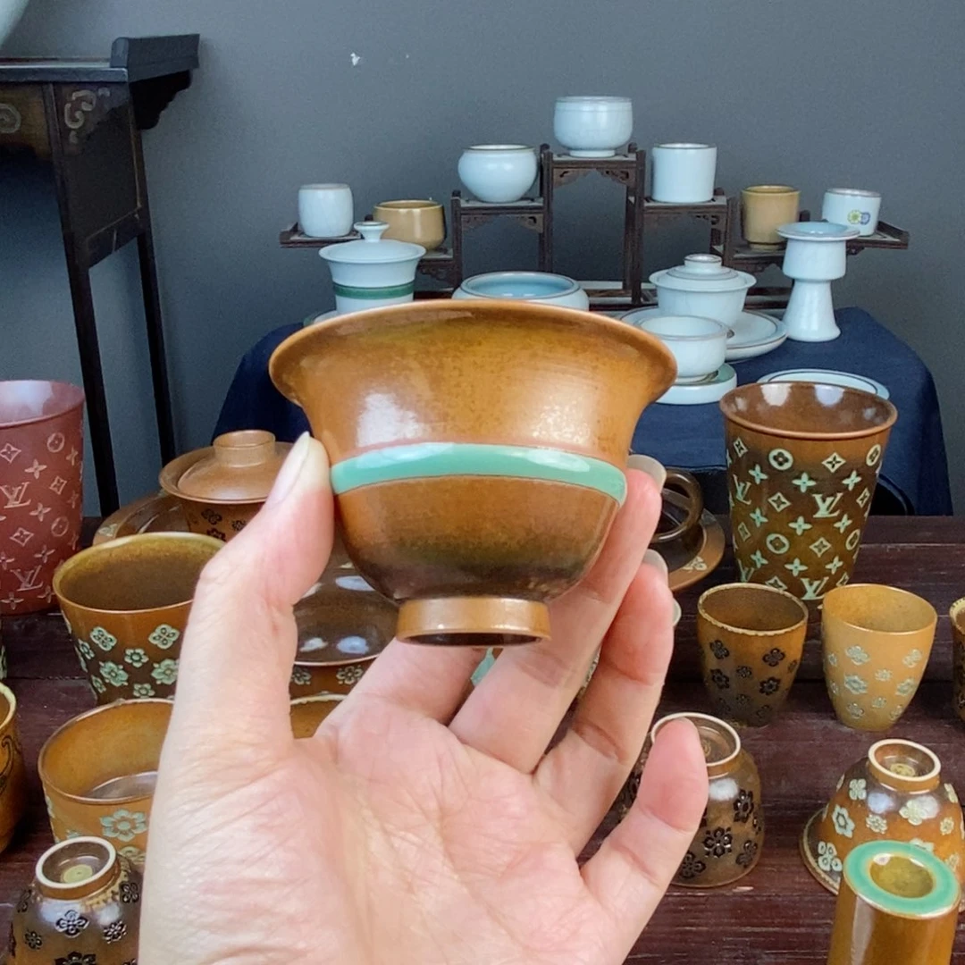 朱砂胎草木灰玉带缠窑 梅子青 不开片