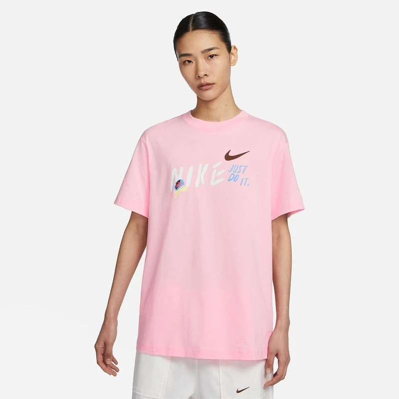 耐克（NIKE）女子休闲潮流T恤短袖FJ7714-690