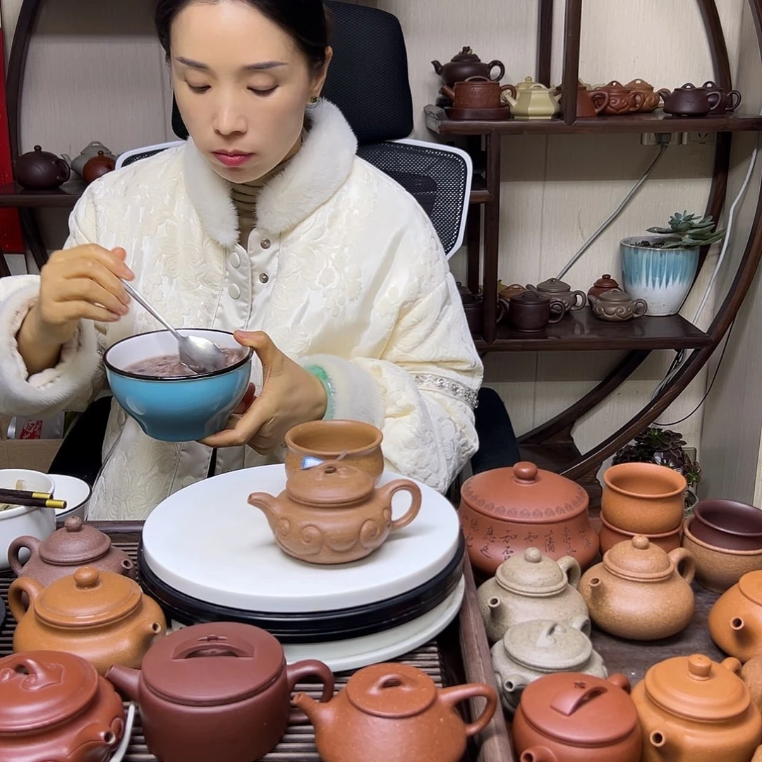 茶壶段泥按200 CC到220 CC左右的容量