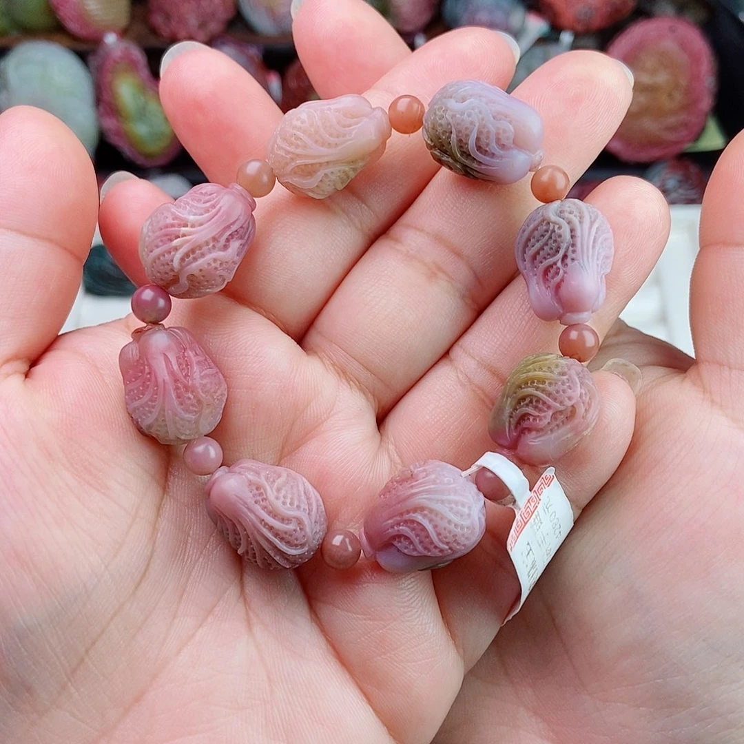 未镶嵌石英质玉（盐源）珠宝半成品星*