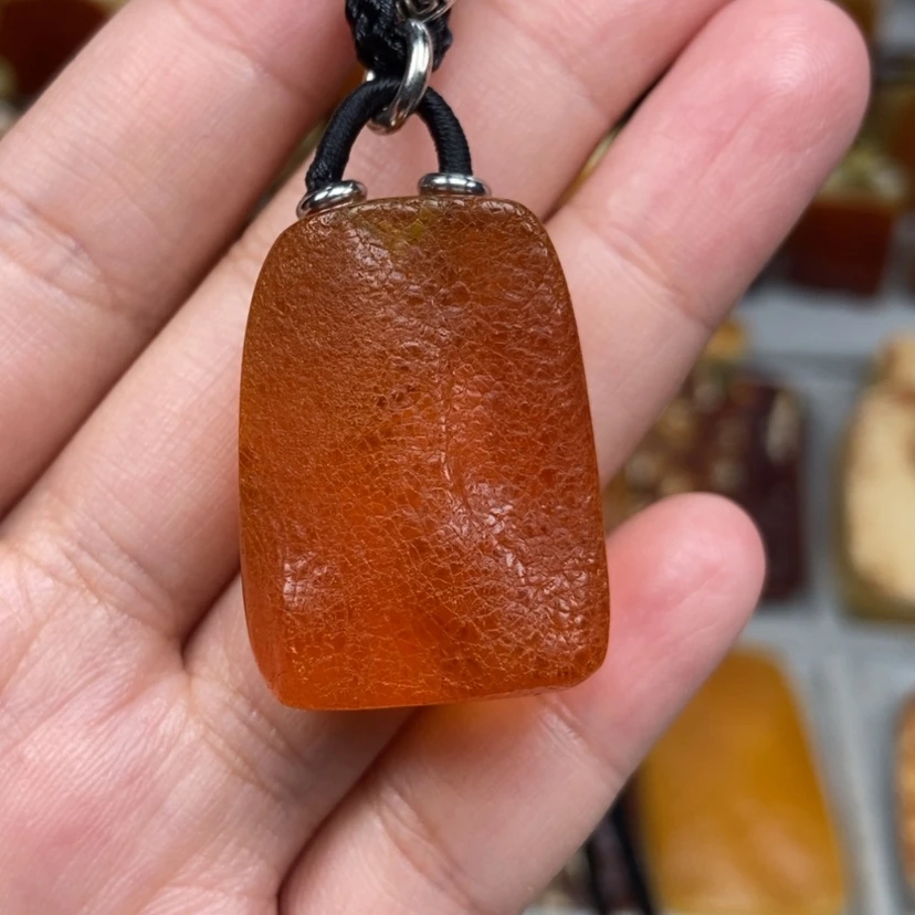 【闪购商品】未镶嵌颈饰琥珀