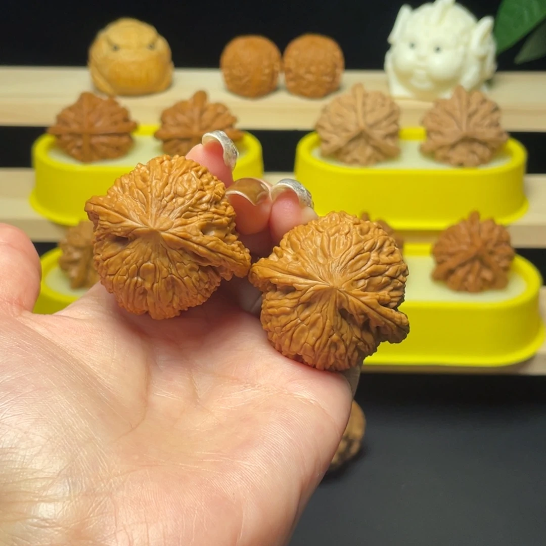 把件文玩核桃绣球40全品