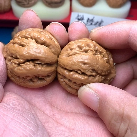 文玩核桃把件漂*者43.5尺粗愣霸王龙