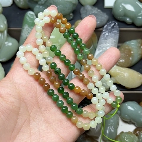 和田玉未镶嵌颈饰龍**人