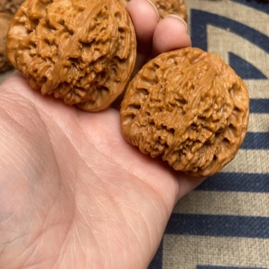 吊坠文玩核桃南疆全品46