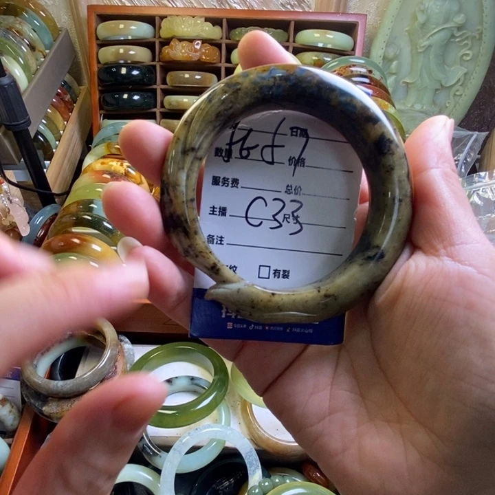 未镶嵌蛇纹石玉手镯