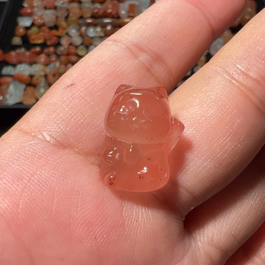 南红玛瑙川料未镶嵌冰飘招财猫