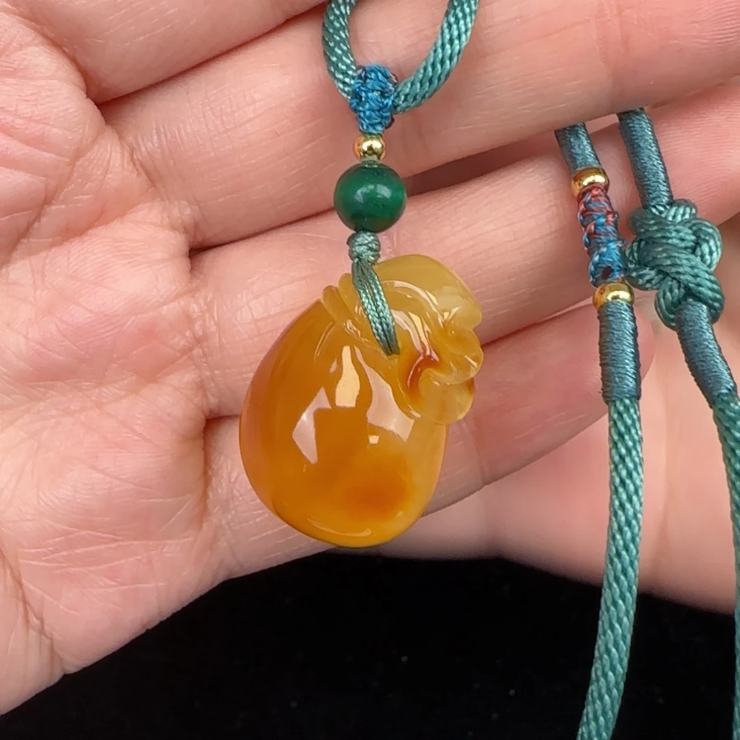 蜜蜡吊坠(赠链)未镶嵌
