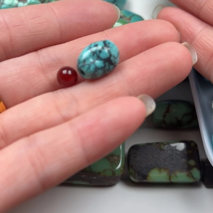 南红玛瑙未镶嵌珠宝奇石