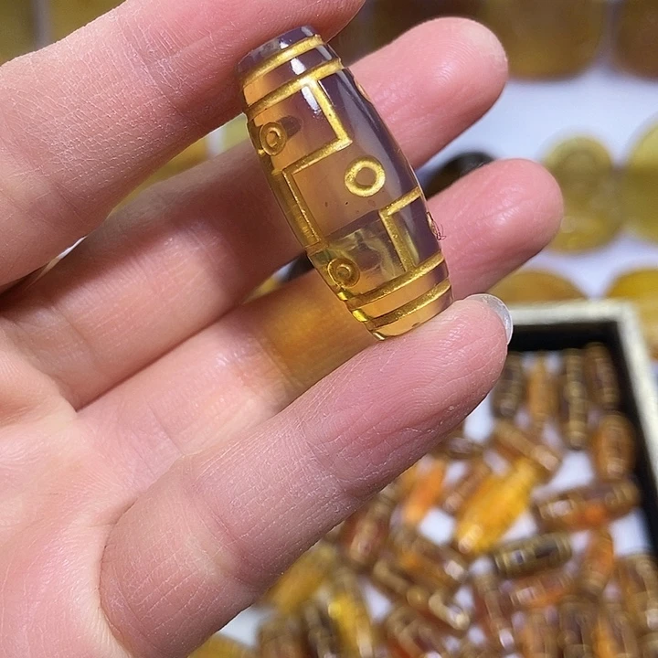 琥珀未镶嵌吊坠(不含链)天然缅甸琥珀金棕九眼天珠