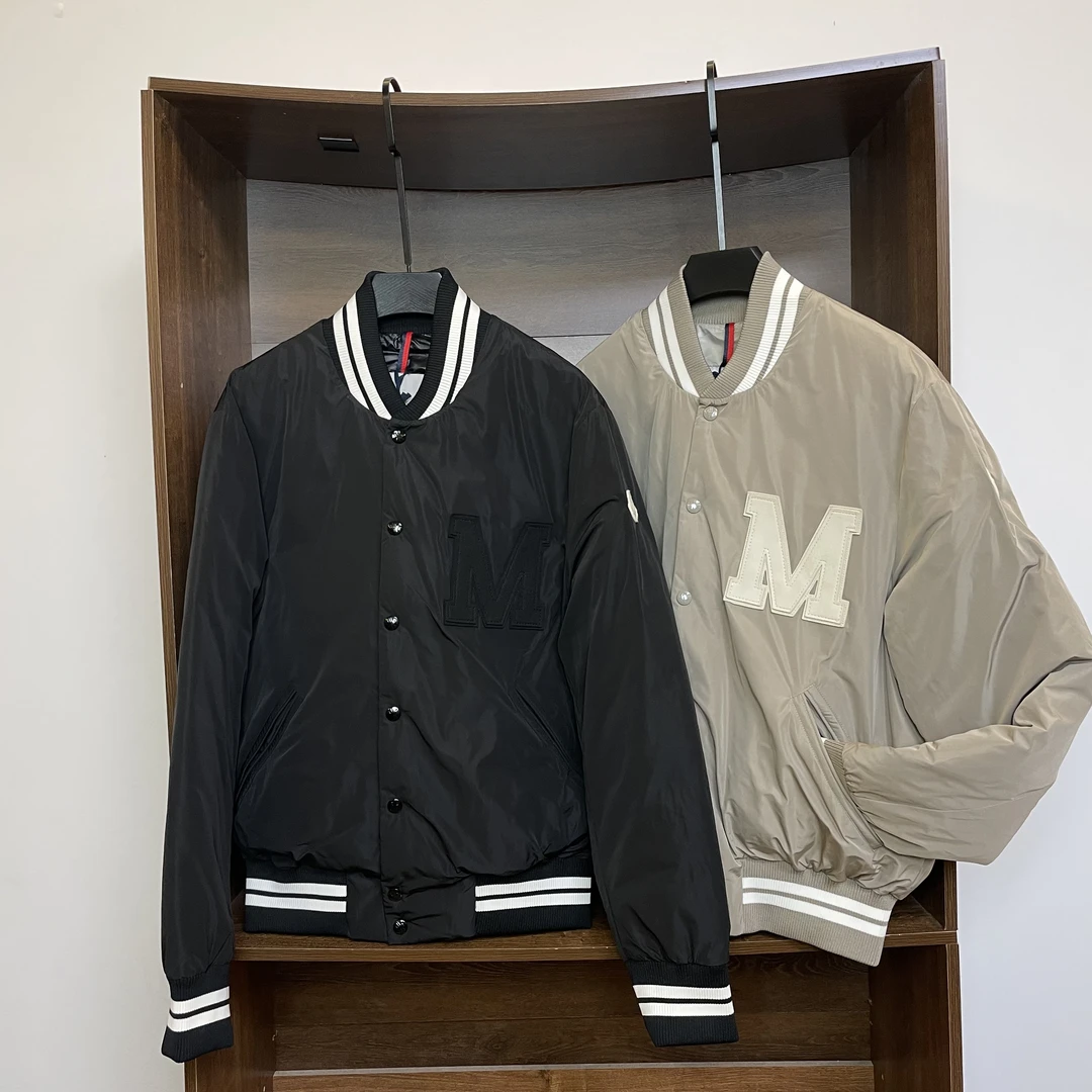 时尚个性字母绒外套