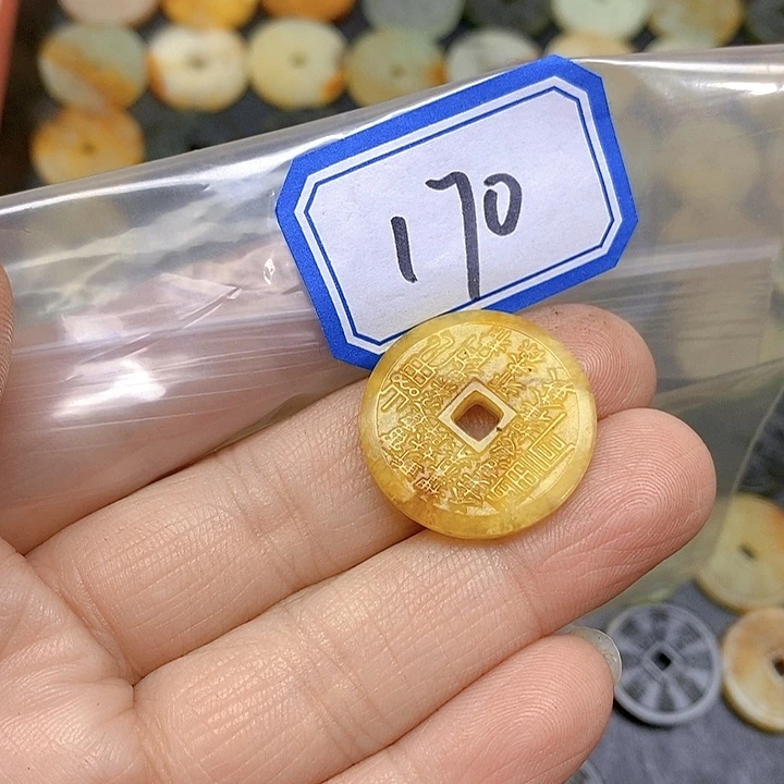 蛇纹石玉颈饰未镶嵌一**实170