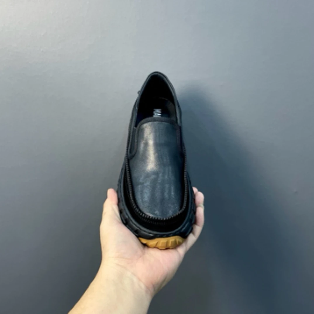 高端品质 纯皮时尚休闲男鞋