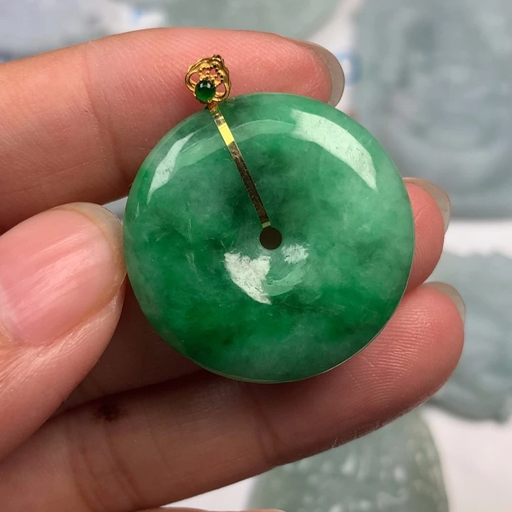 颈饰未镶嵌翡翠翡翠