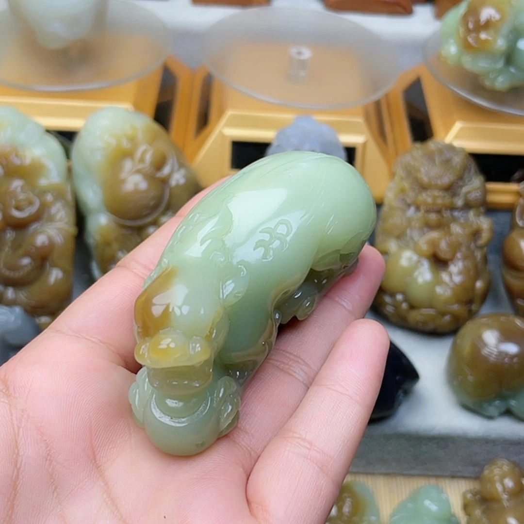 【闪购商品】未镶嵌和田玉挂件蓝**云