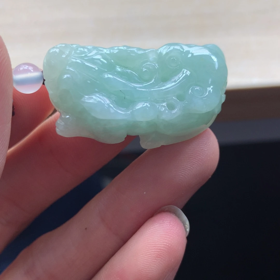 颈饰未镶嵌翡翠吊坠