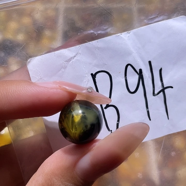 裸石琥珀未镶嵌14福利