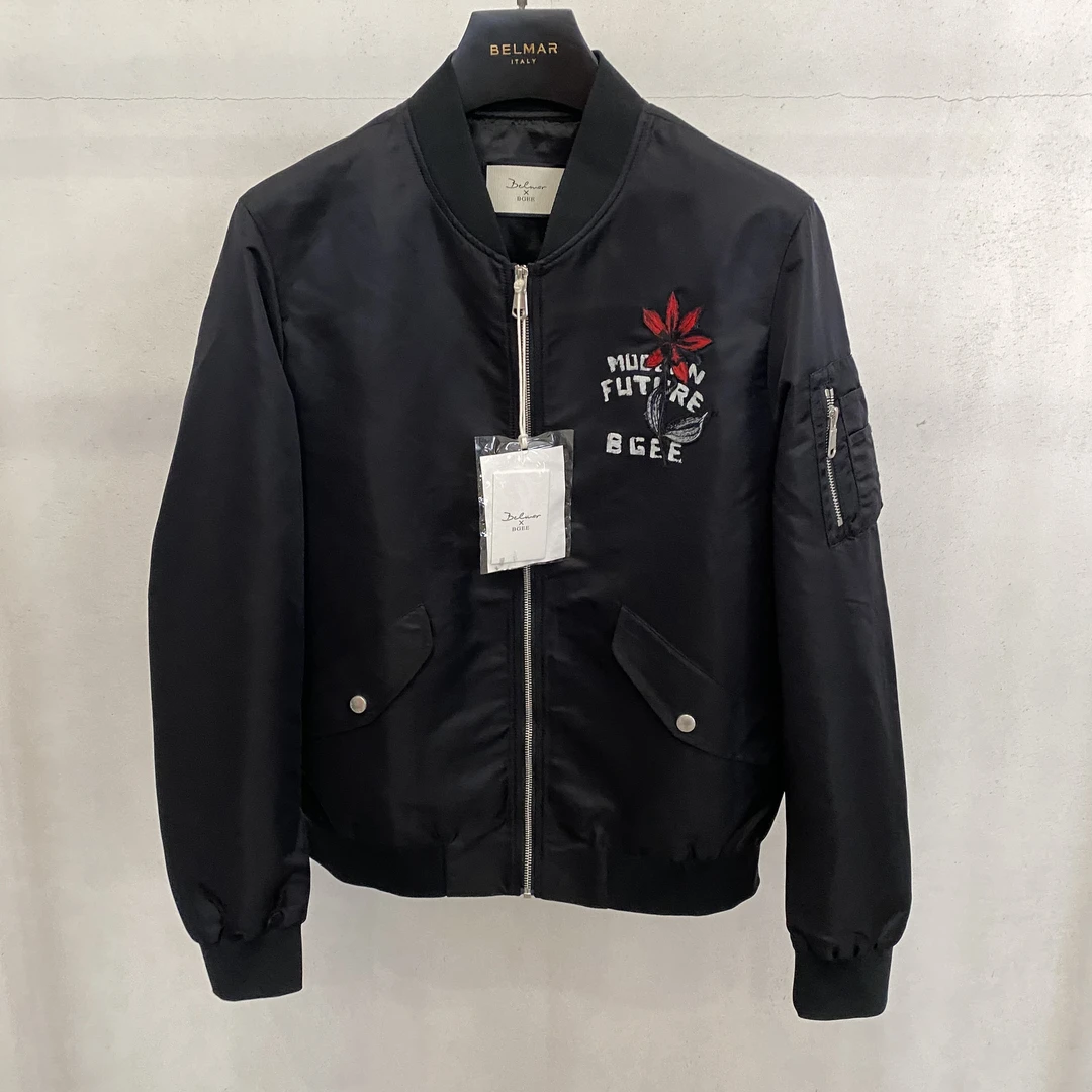 【BGEE】连帽长袖常规款棒球夹克休闲户外时尚男士外套1018N4138