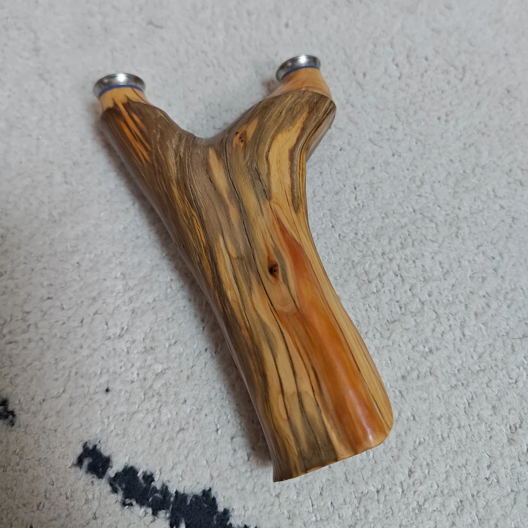 崖柏陈化料,红油虎皮纹,原皮右手7516,弹弓练手佳品