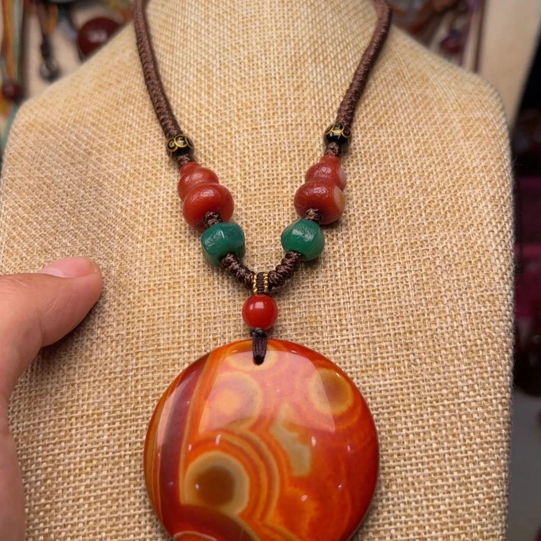 玛瑙/玉髓颈饰未镶嵌