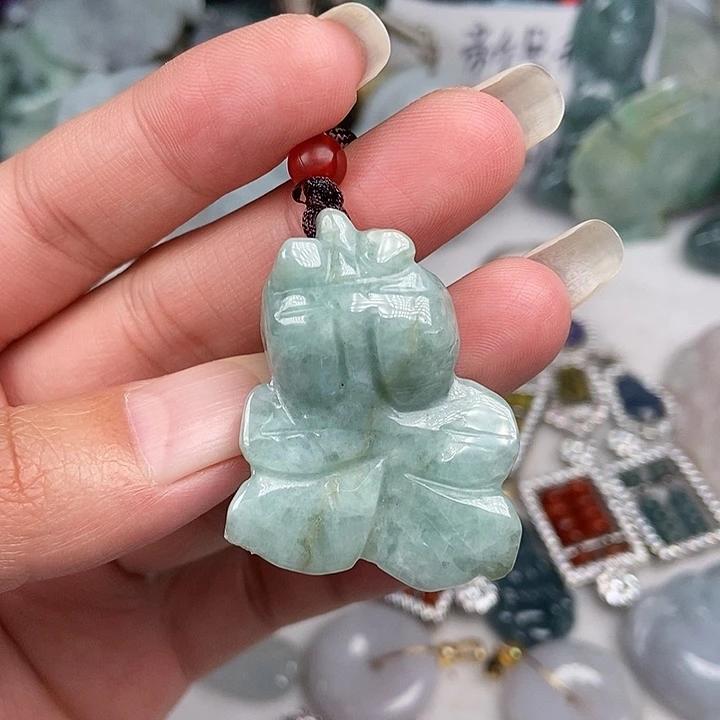 颈饰未镶嵌翡翠翡翠