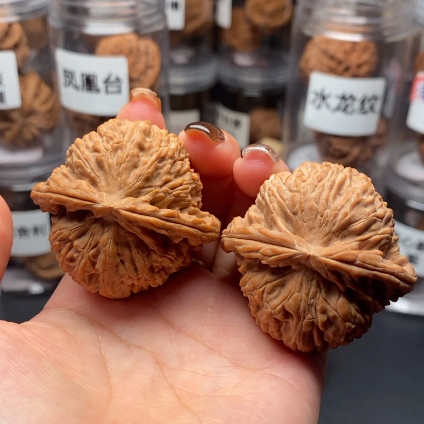 【闪购商品】吊坠文玩核桃白狮子44