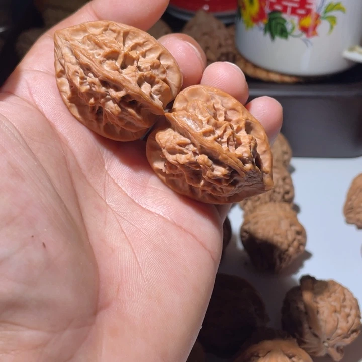 吊坠文玩核桃龙骨寿山石