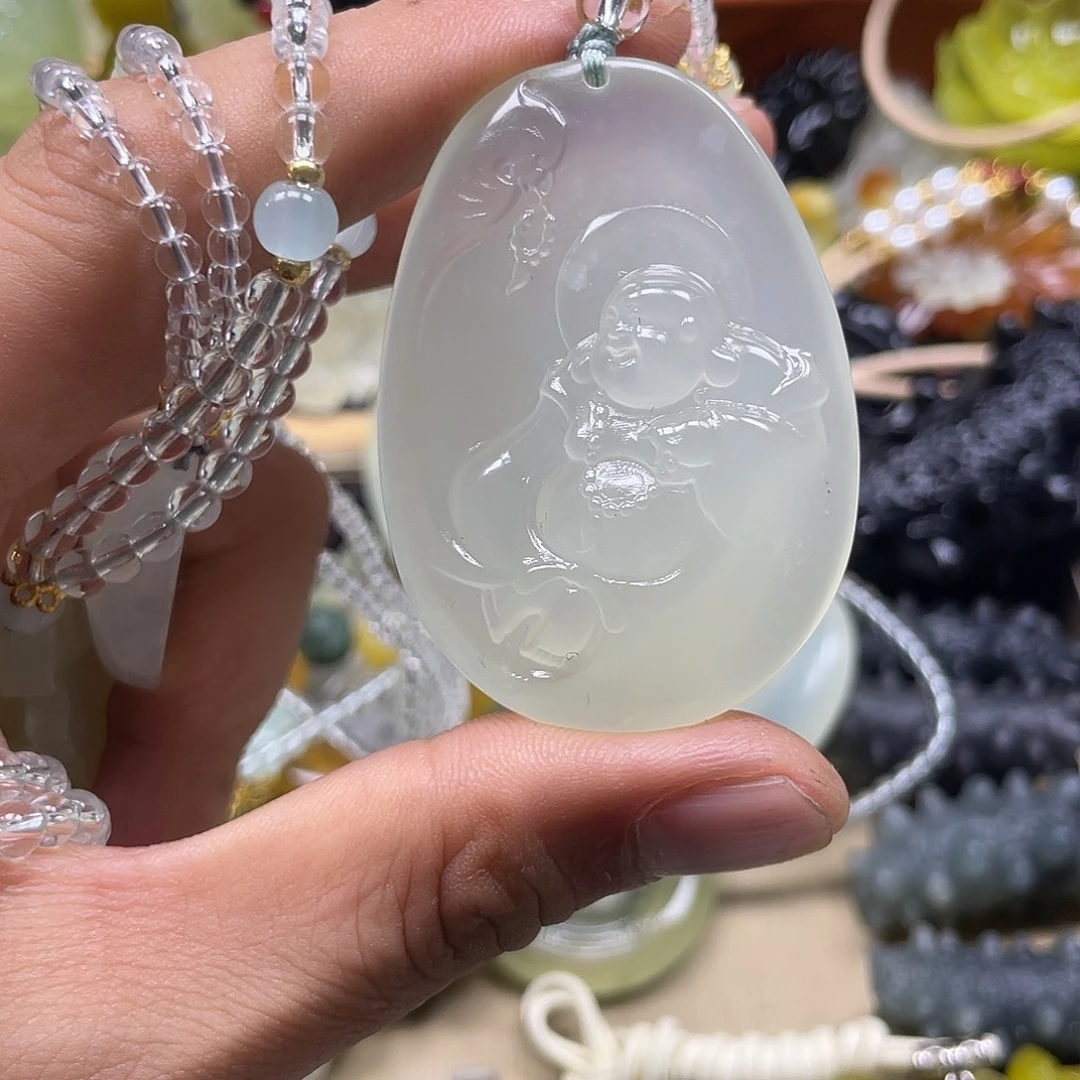 摆****未镶嵌蛇纹石玉颈饰