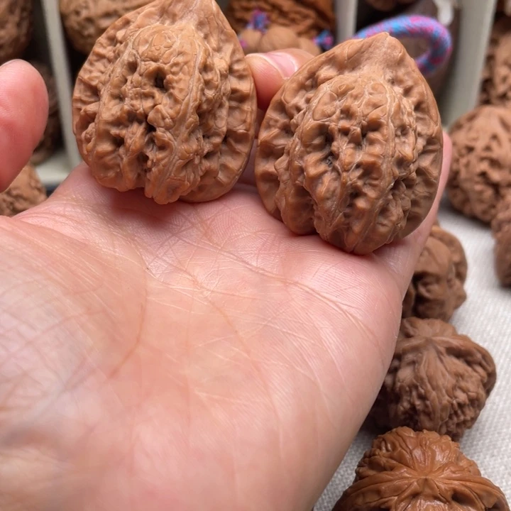 文玩核桃吊坠39全品赤龙鸡心