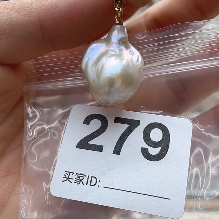 未镶嵌天然珍珠。  漏 漏 漏淡水珍珠