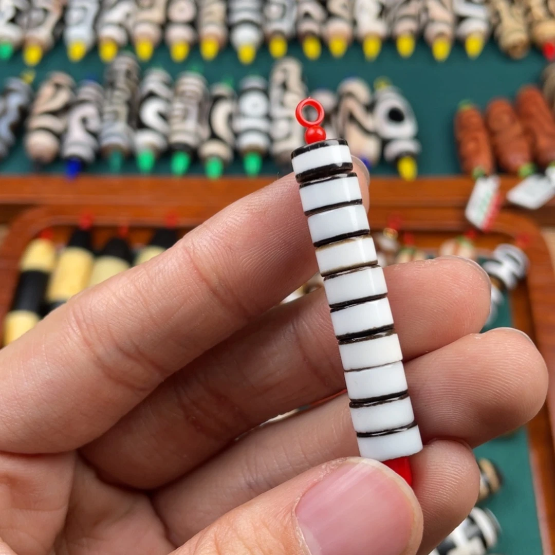 玛瑙/玉髓裸珠8*4mm