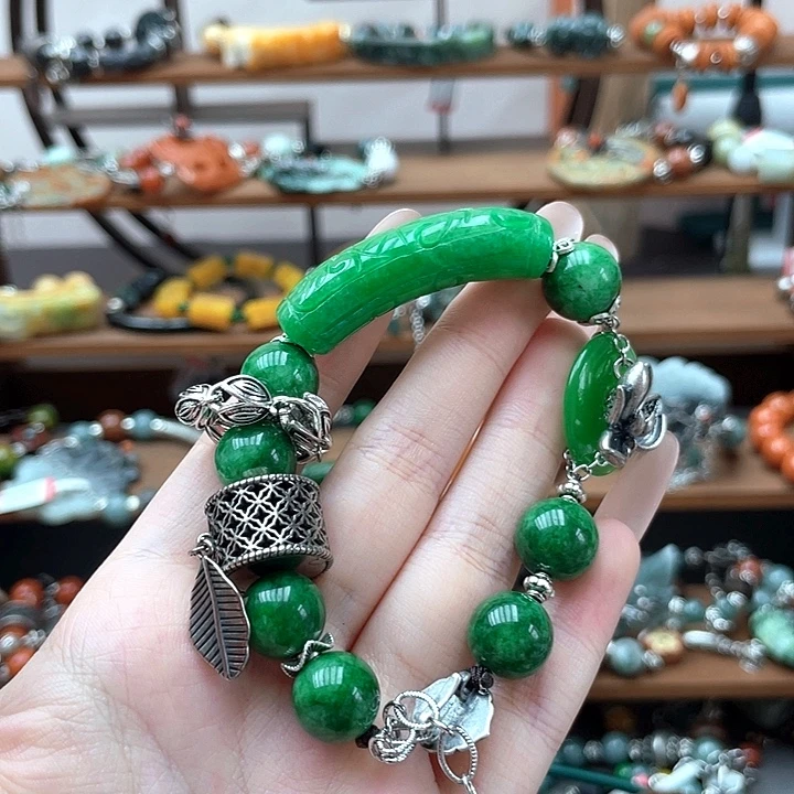 浩***宙翡翠未镶嵌手链饰品