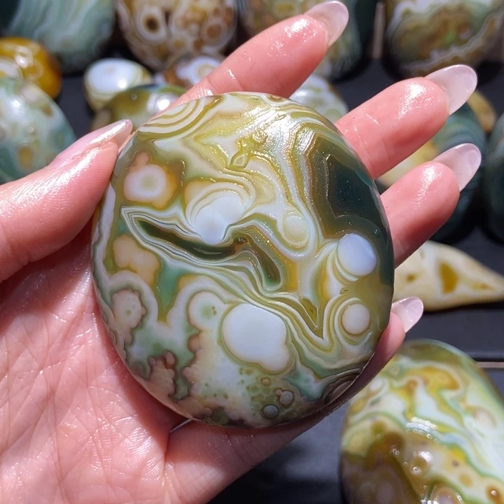 【闪购商品】未镶嵌玛瑙/玉髓珠宝奇石j