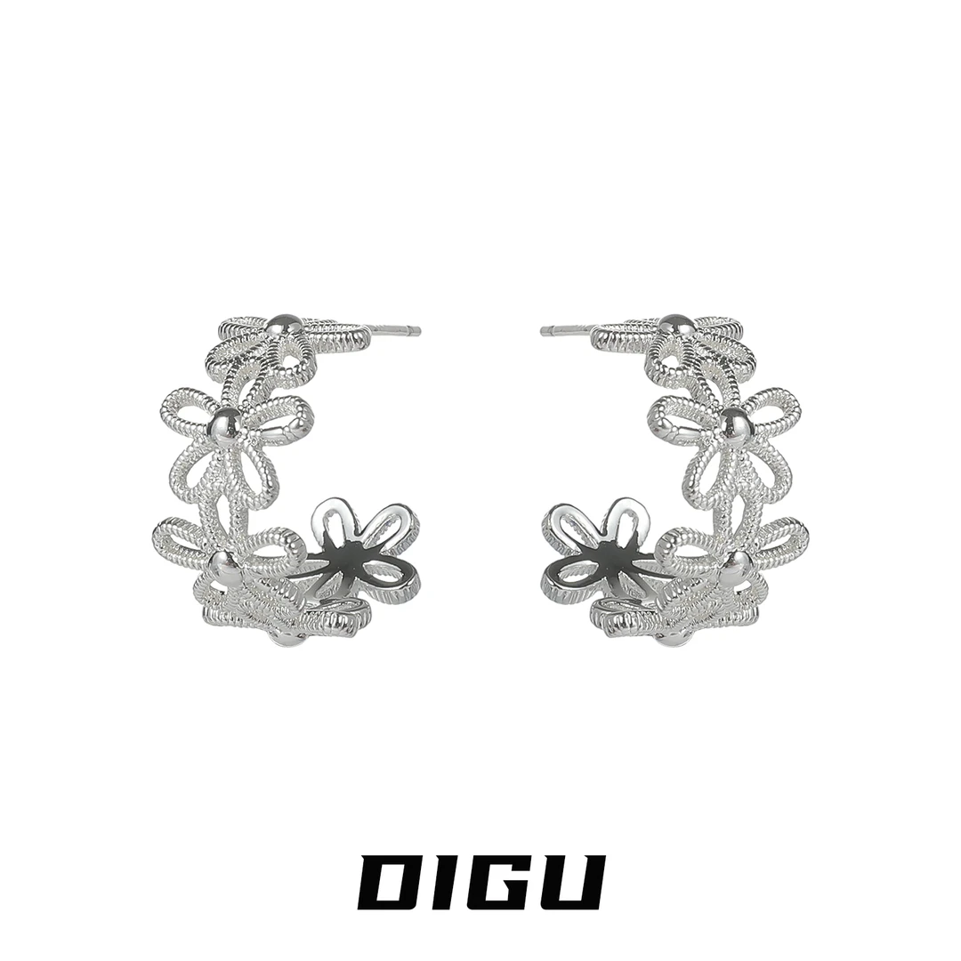 嘀咕家 铜合金耳饰 精致花环耳圈独特镂空花朵耳环女气质轻奢耳饰