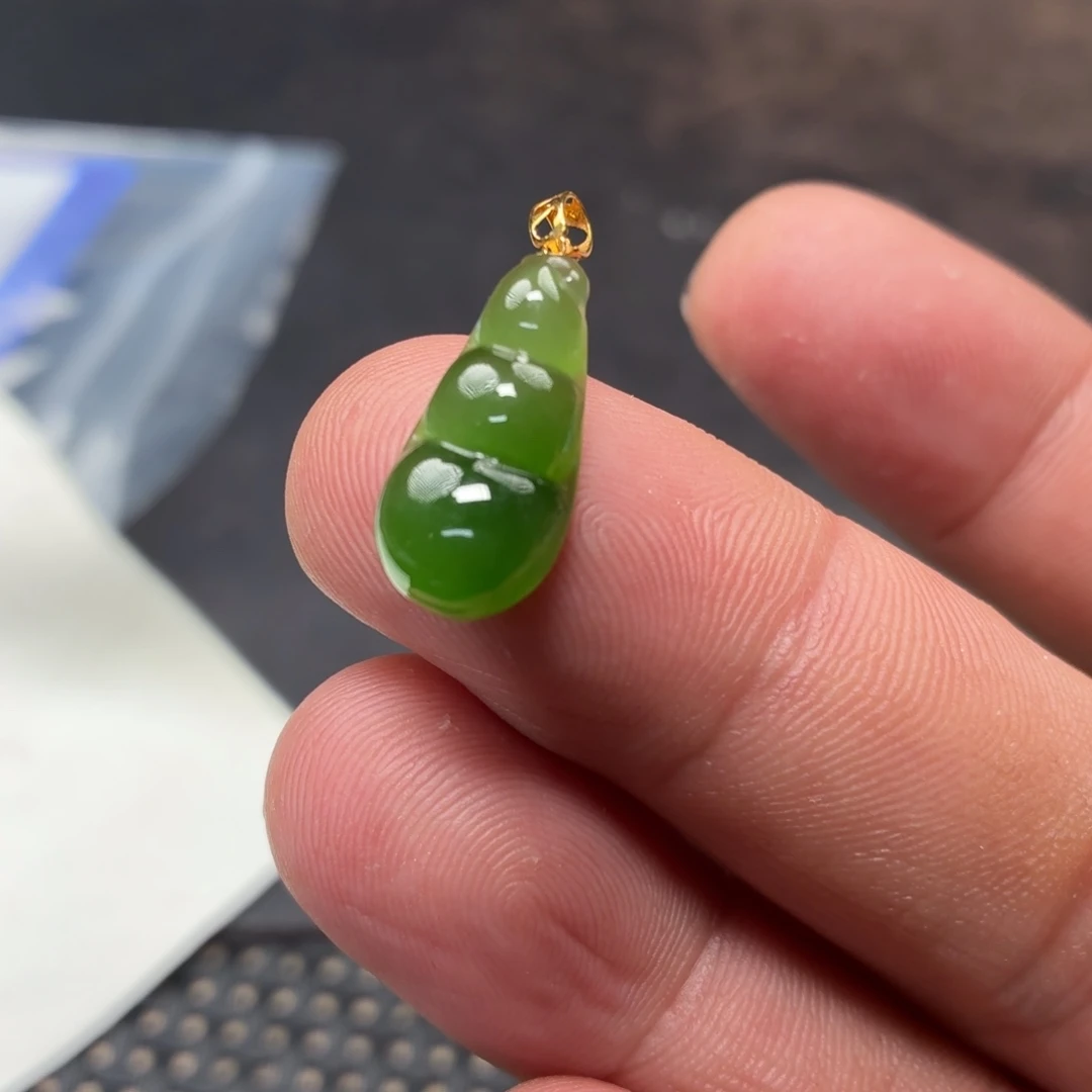 和田玉18K金镶嵌颈饰