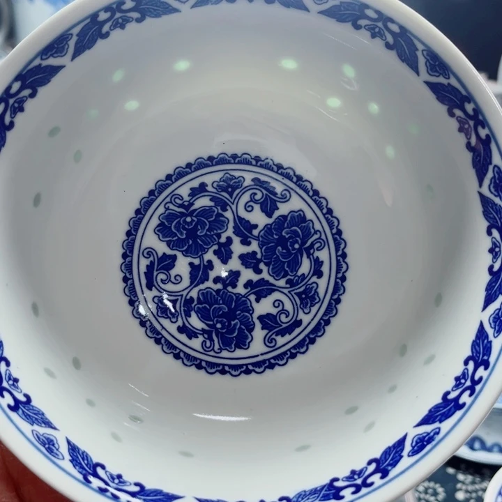 青花玲珑6寸面碗牡丹花