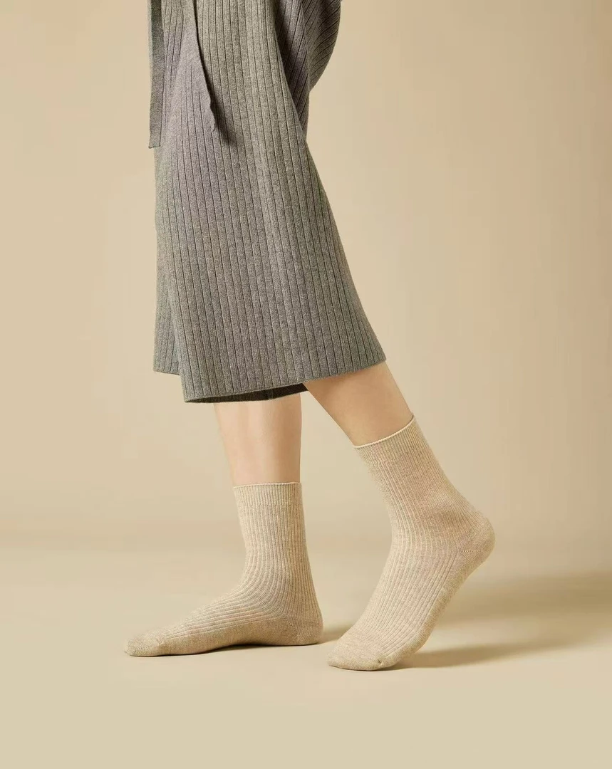 直播间粉丝福利羊绒袜一双 加关注