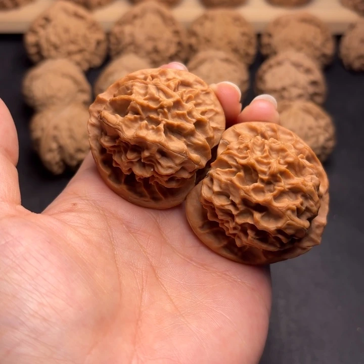 文玩核桃把件43龙鳞克重46.5