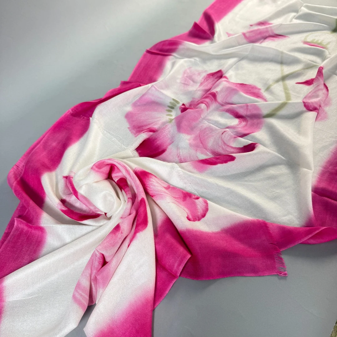 艺术大师纯手工手绘民族特色围巾