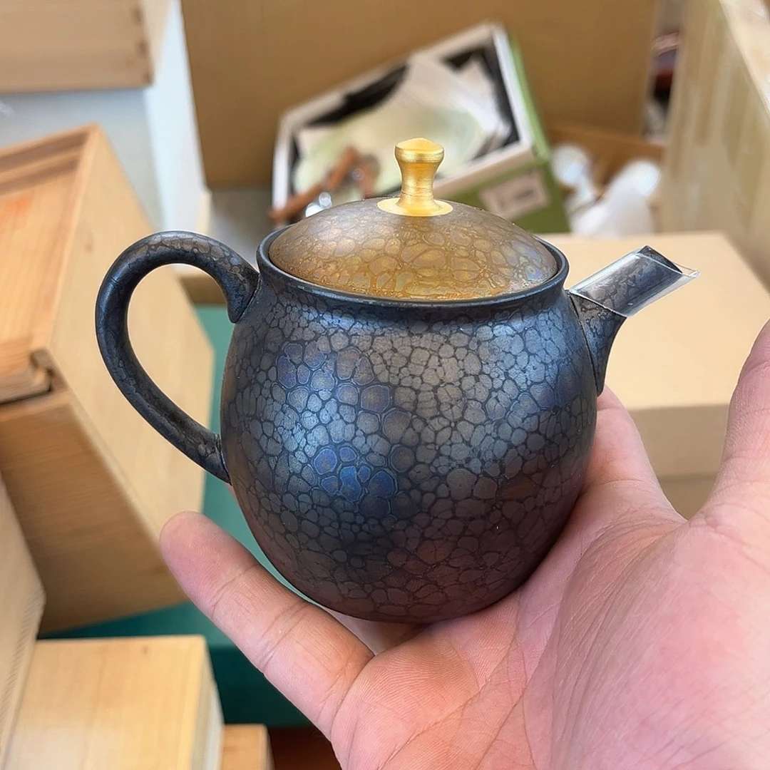 盖碗在一起就是要开心快乐哦哈好