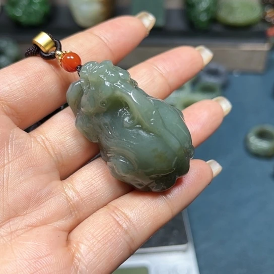 和田玉挂件未镶嵌