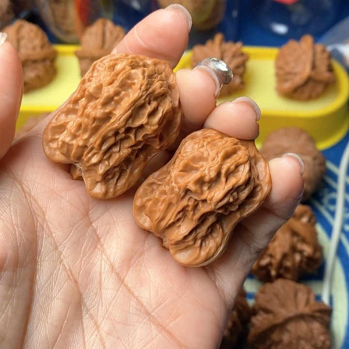 吊坠桃核小鸟核桃