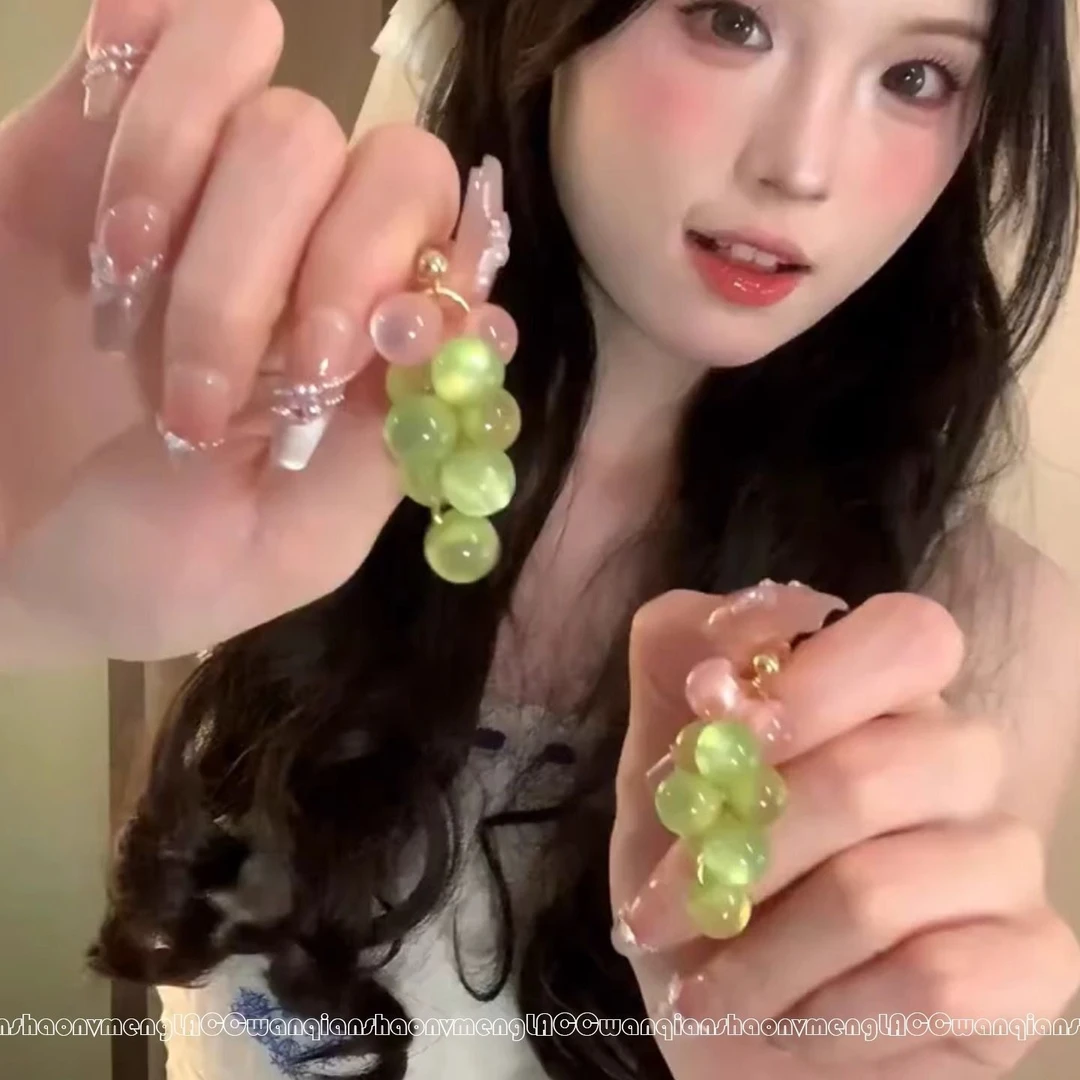 清透夏日~葡萄耳饰2025新款爆款独特漂亮耳环清透感水果小众耳饰